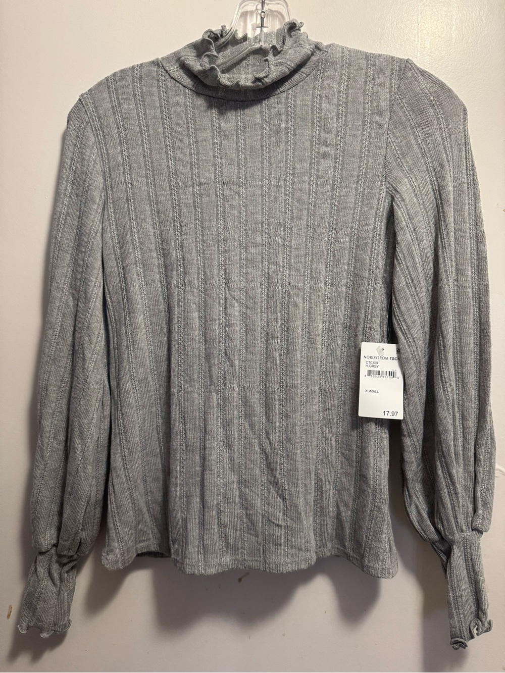 Nordstrom Rack Essei Poetic Light Ribbed lettuce edge Turtleneck top — NWT - XS